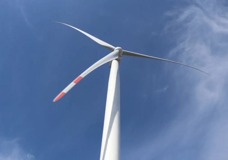 為什麼大部分風力發電機都是白色的？